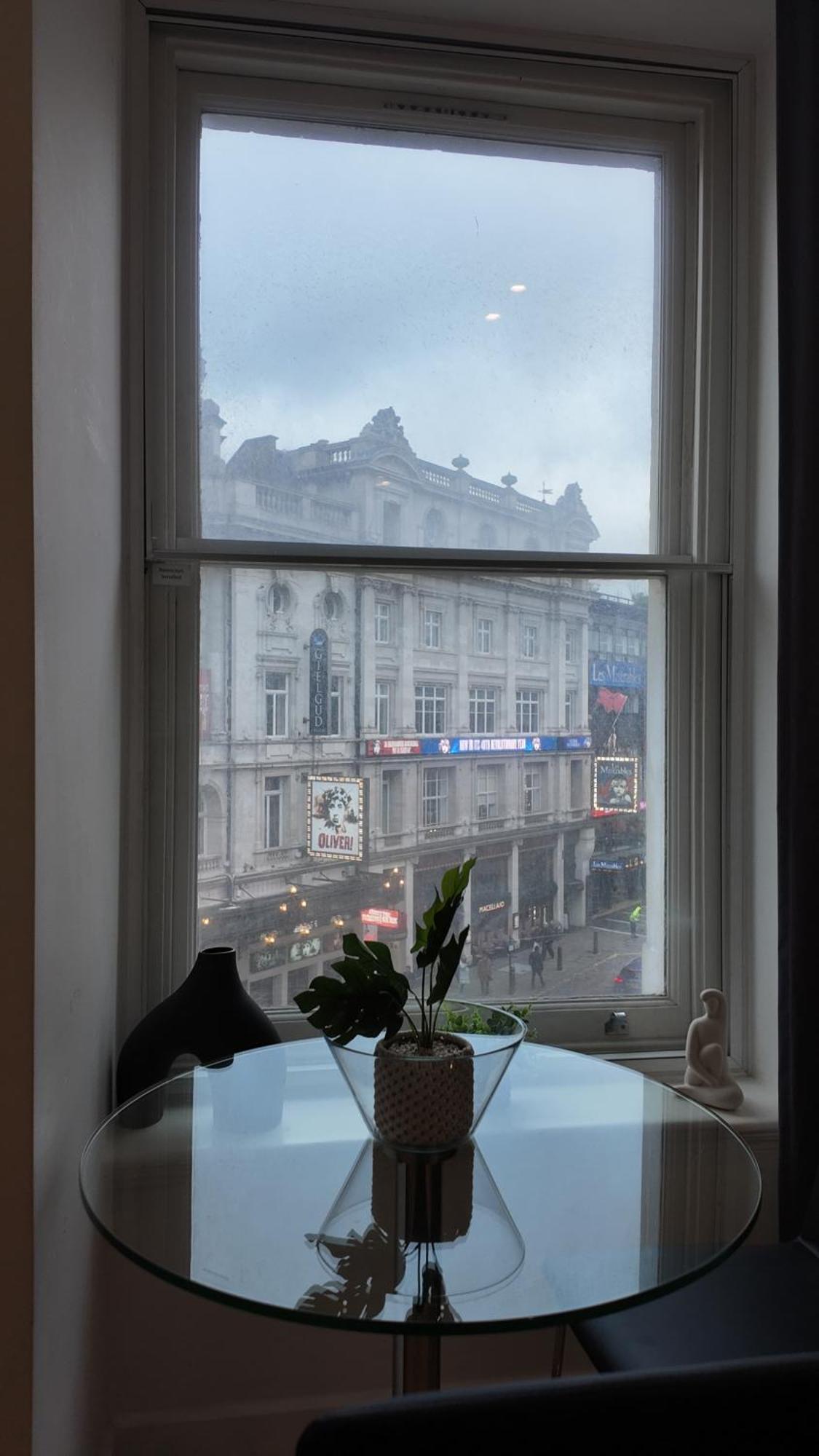 Stunning Piccadilly 1 Bedroom Flat In London Vr9 Kültér fotó